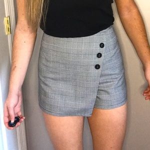 Forever 21 Black and White Plaid Skort